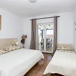 Apartamento By The Sea Jezera, Murter - 19056 *