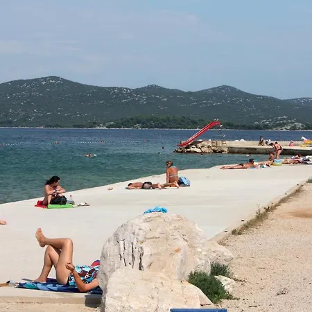 Apartment By The Sea Jezera, Murter - 19056 *