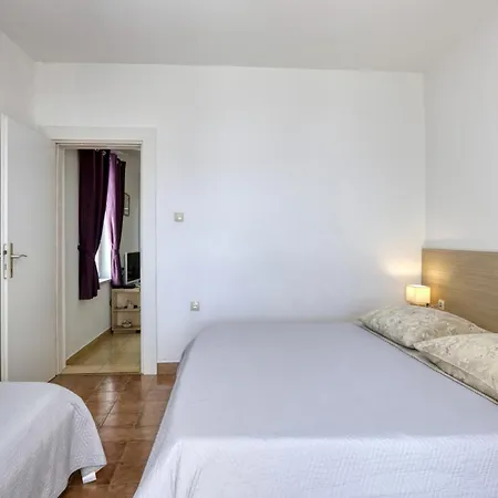 Apartment By The Sea Jezera, Murter - 19056 Jezera