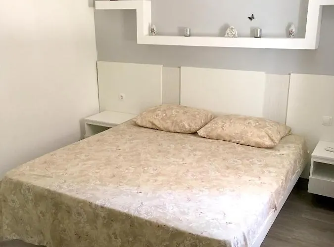 Apartamento By The Sea Jezera, Murter - 19056