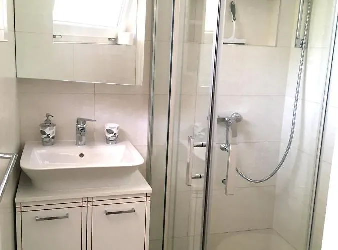 Apartamento By The Sea Jezera, Murter - 19056